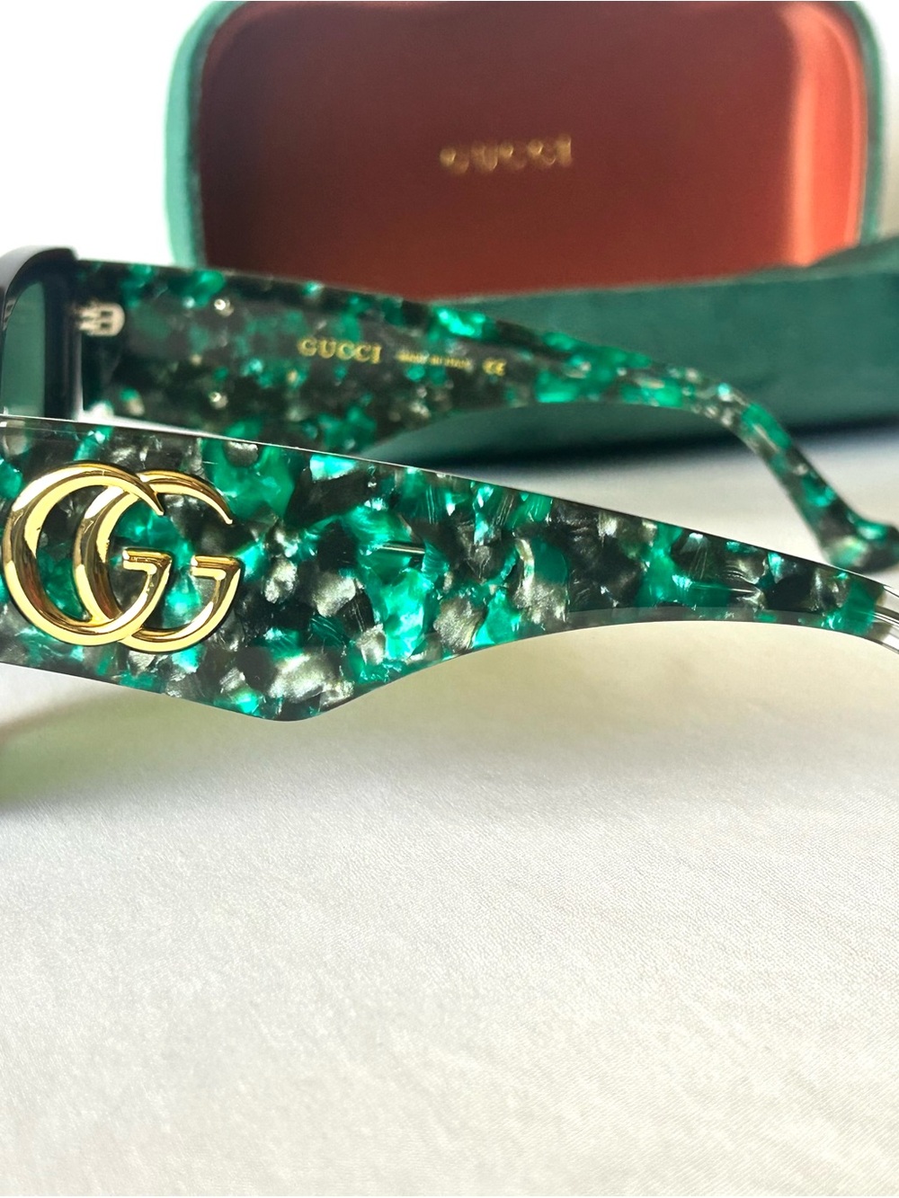 Gucci GG0956S 001 Oversized Black & Green Frame Sunglasses w Green Lenses - Picture 3 of 13